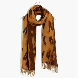 Madewell Painted Leopard Print Spotted Soft Acrylic Scarf Wrap fringed fall